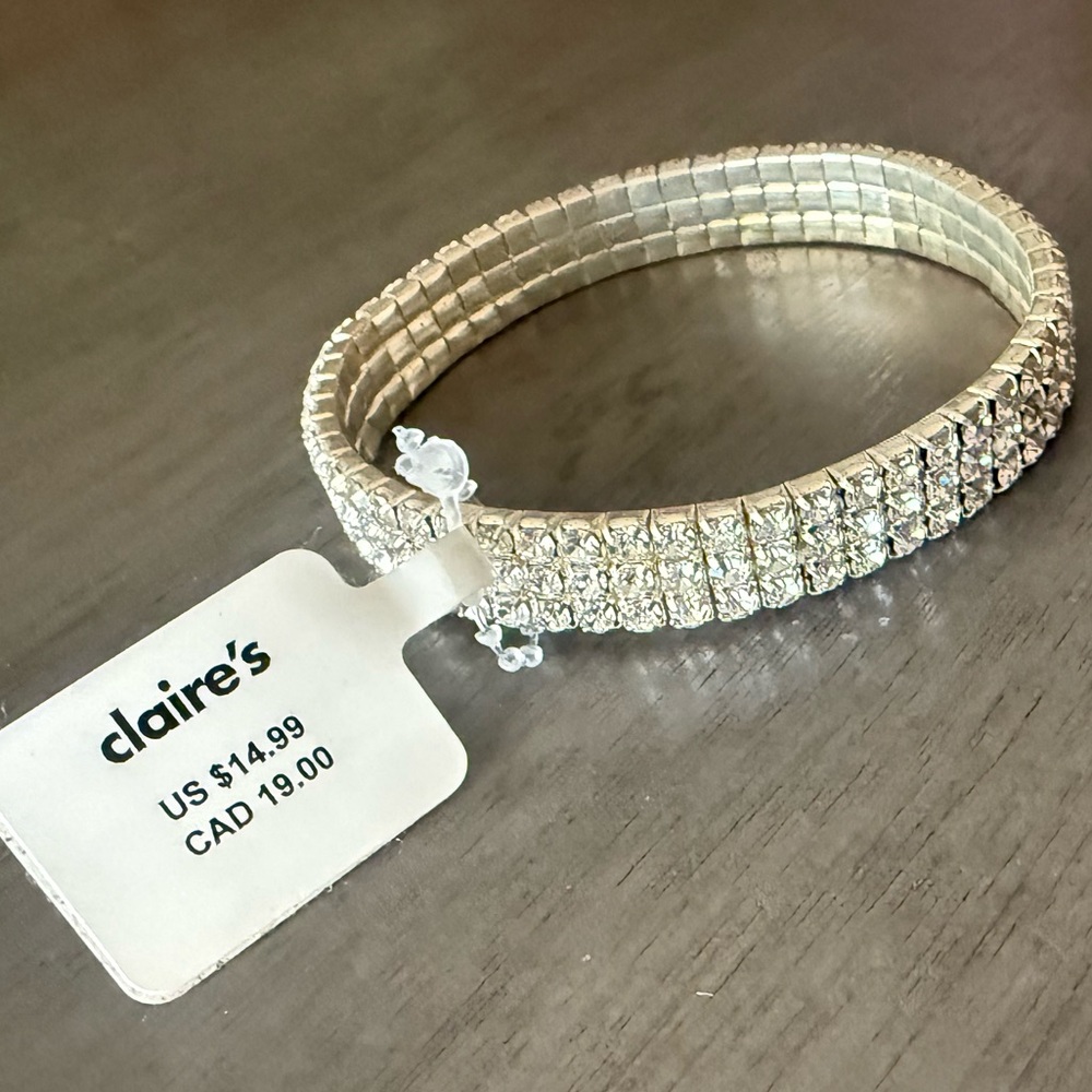 Claire's Silver Rhinestone Stretch Bracelet NWT